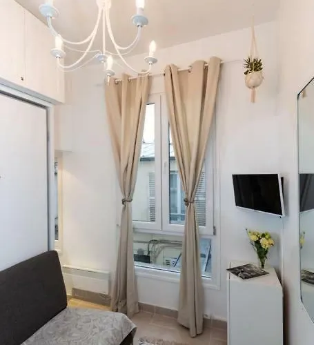 Appartement Artiste Du Montmartre Parijs